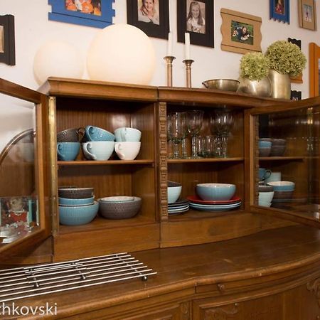 Bahnhofsnahe, Ruhige Und Sonnige 2 Zimmerwohnung Im Dichterviertel วิสบาเดน ภายนอก รูปภาพ