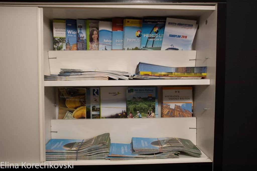 Bahnhofsnahe, Ruhige Und Sonnige 2 Zimmerwohnung Im Dichterviertel วิสบาเดน ภายนอก รูปภาพ